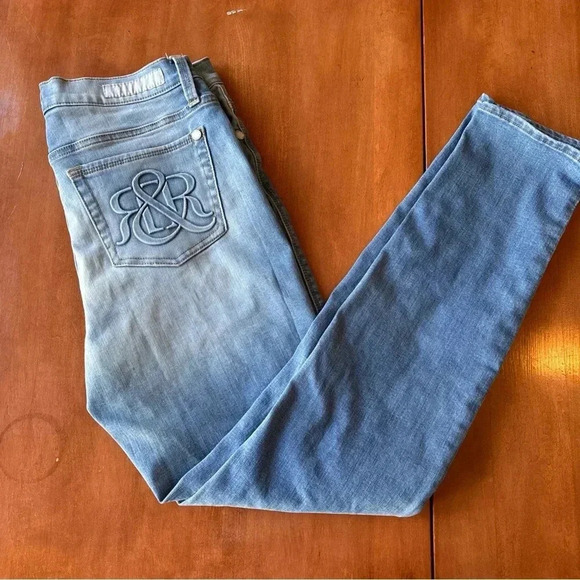 Rock Republic Embossed Skinny Jeans Light Wash Mid Rise Women’s Sz 10 - Picture 12 of 12